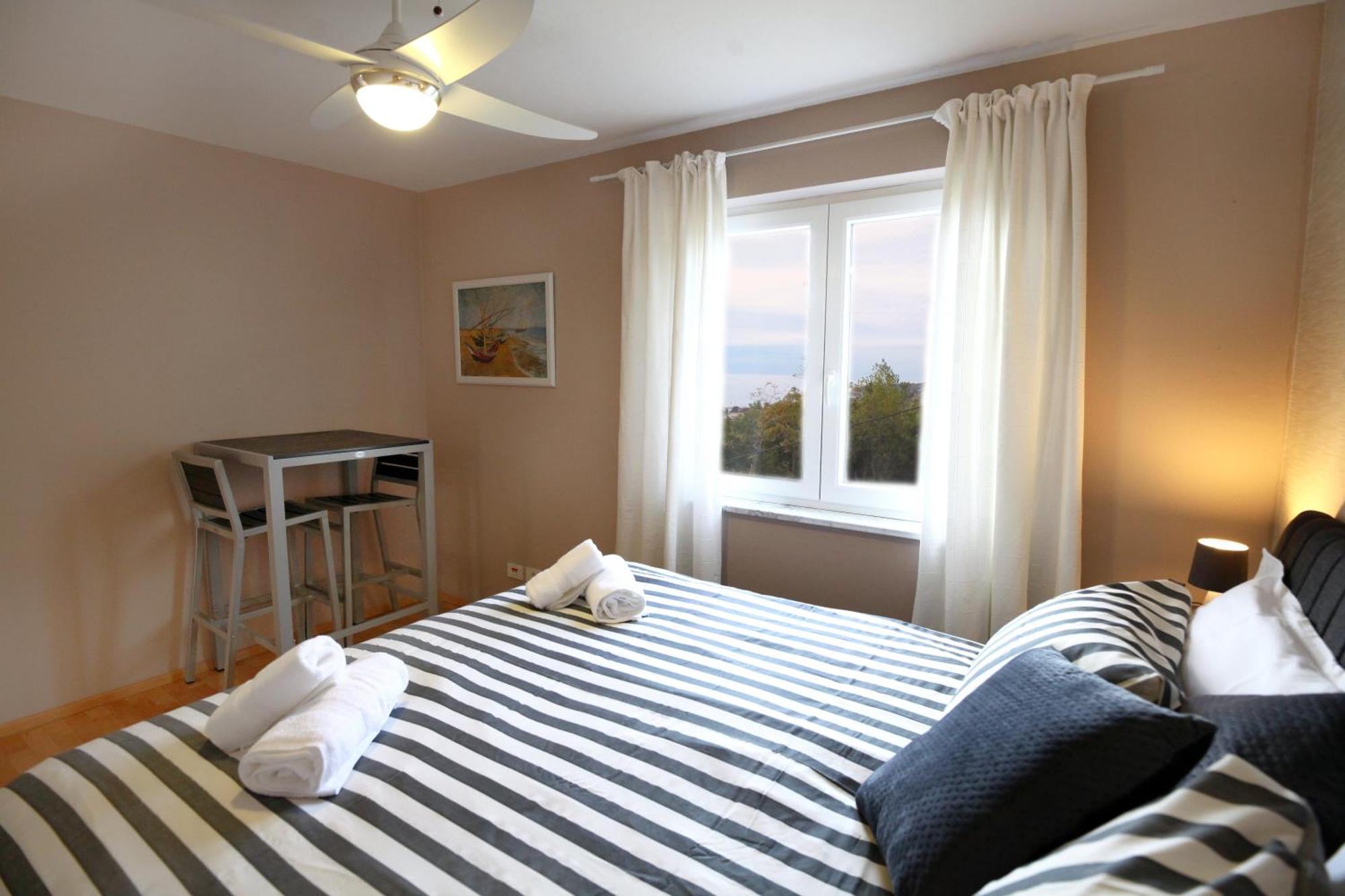 Sea View Olive Retreat Apartment Portoroz Bagian luar foto